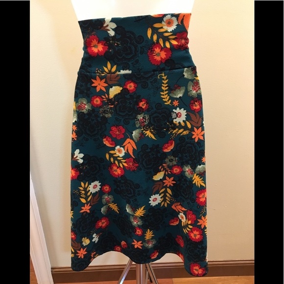 NWT Lularoe Azure Floral Woman’s Skirt - Picture 3 of 6